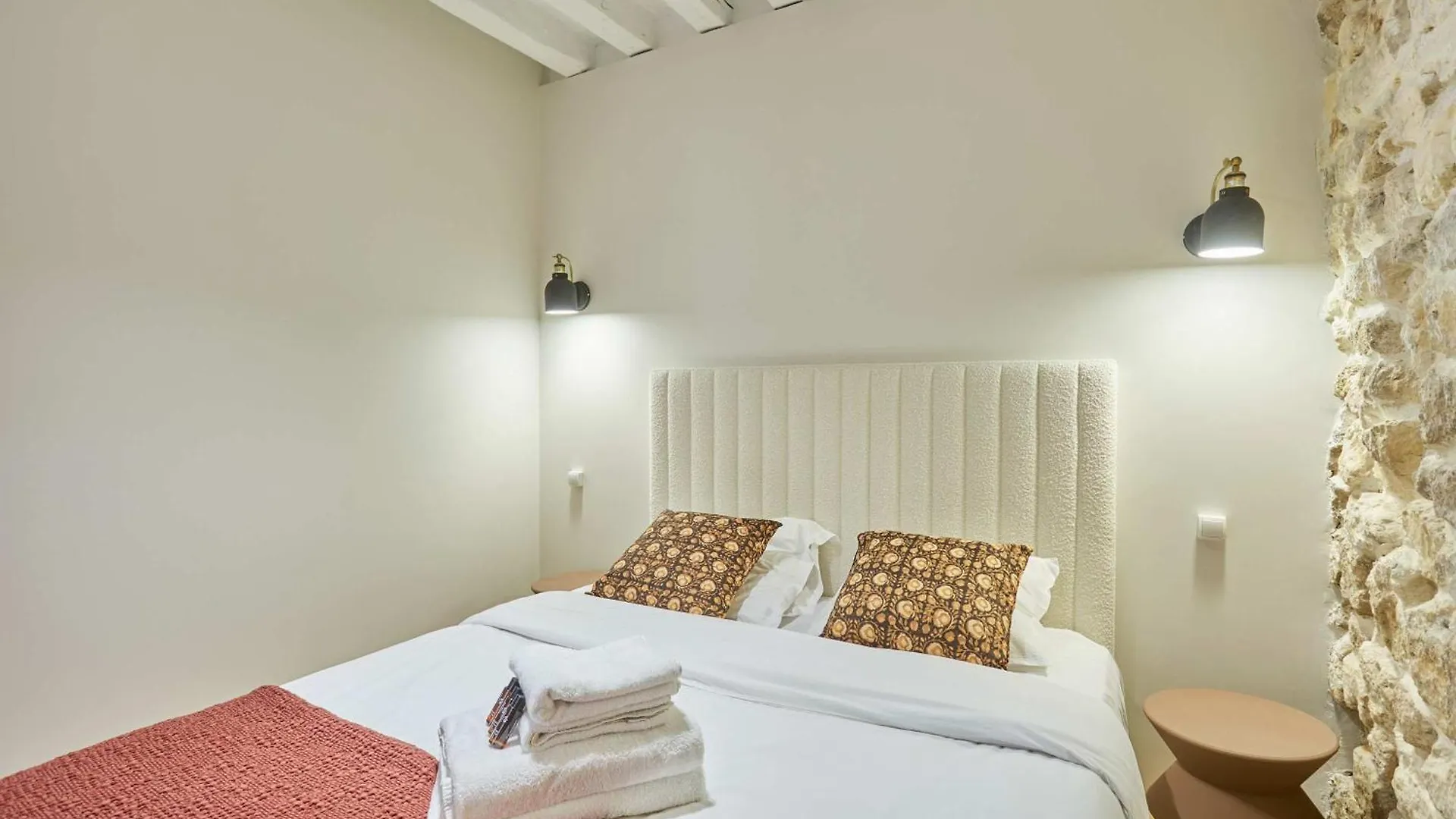 Apartment Pantheon Notre Dame By Studio Prestige Paris