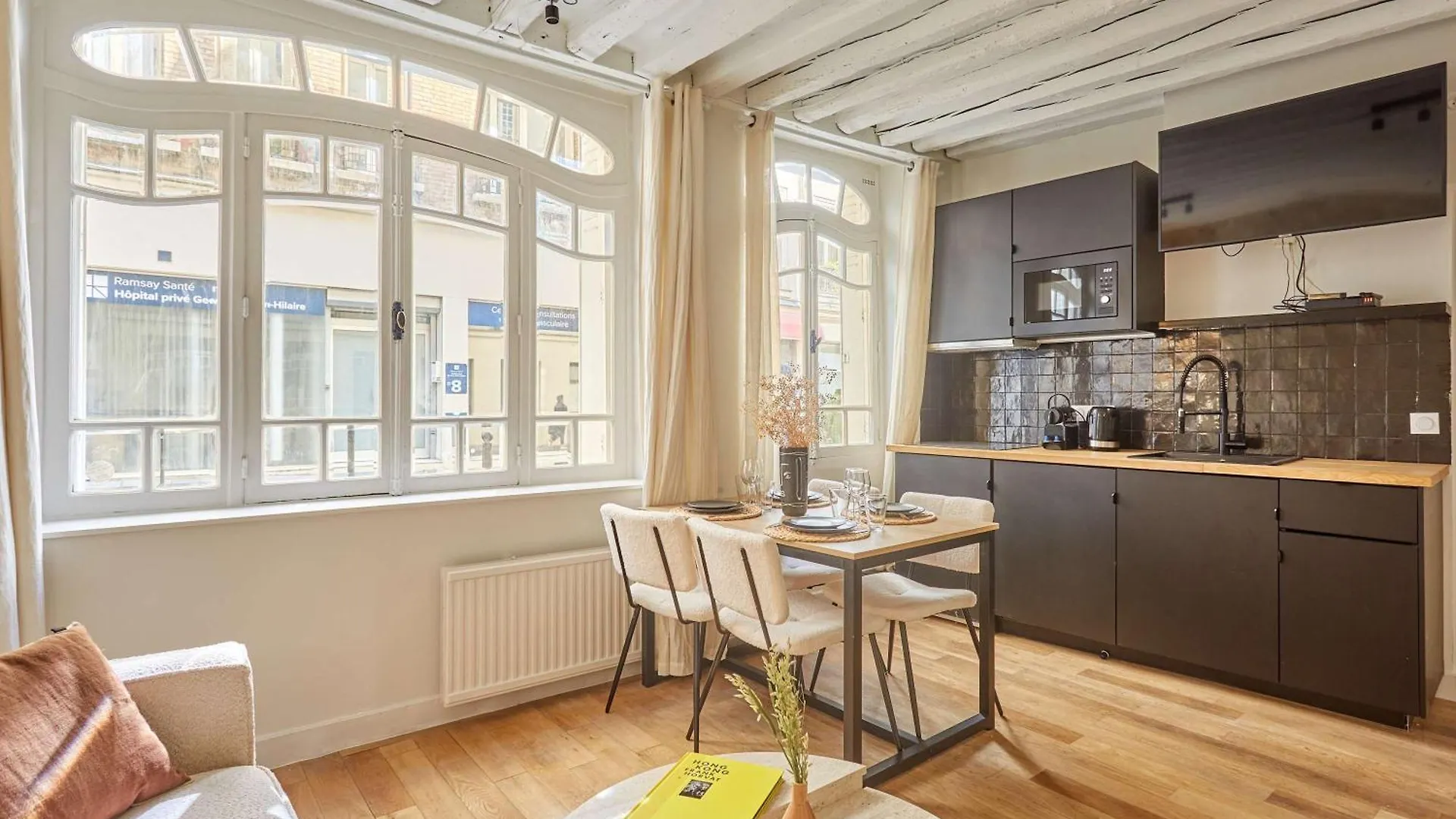 Apartment Pantheon Notre Dame By Studio Prestige Paris